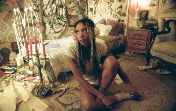 SPELLLING's ‘Portrait Of My Heart’ Review: A Dive Into Intergalactic Grunge