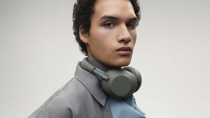 Sony WH-1000XM6 Unveils a Sophisticated New Olive Gray Colour Option