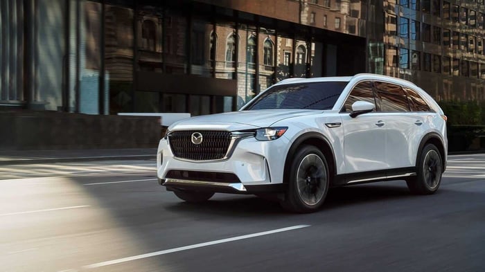 The 2024 Mazda CX-90 PHEV: Electrifying the Three-Row SUV Landscape