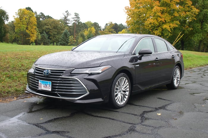 2019 Toyota Avalon Hybrid