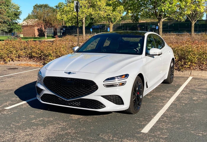 2022 Genesis G70