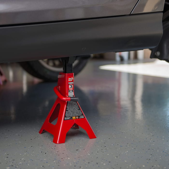 CarSoup.com Quick Tip – Jack Stands for Safety