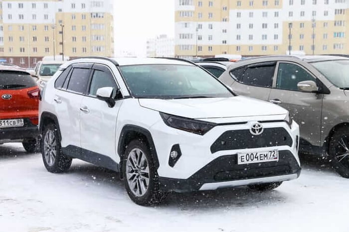 Be Winter Ready: Essential Car Winterization Tips