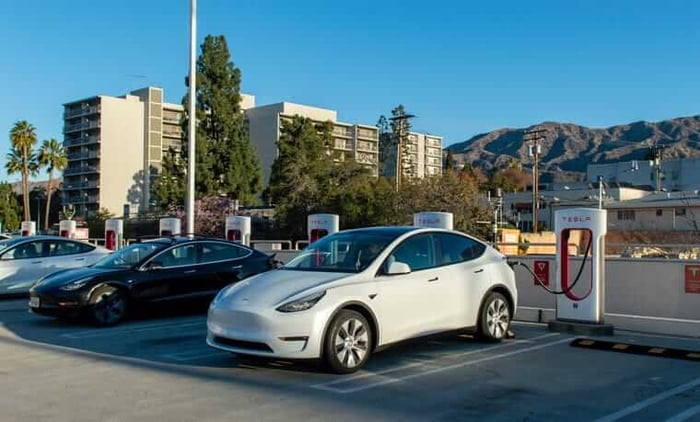 Keeping Your Tesla Charged: Home Charging Options and Public Stations