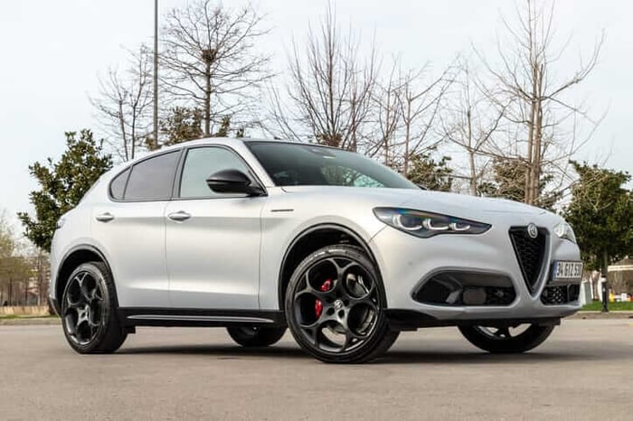 Luxury Performance SUVs: A Contender 's Clash - BMW X3 M vs. Alfa Romeo Stelvio Quadrifoglio
