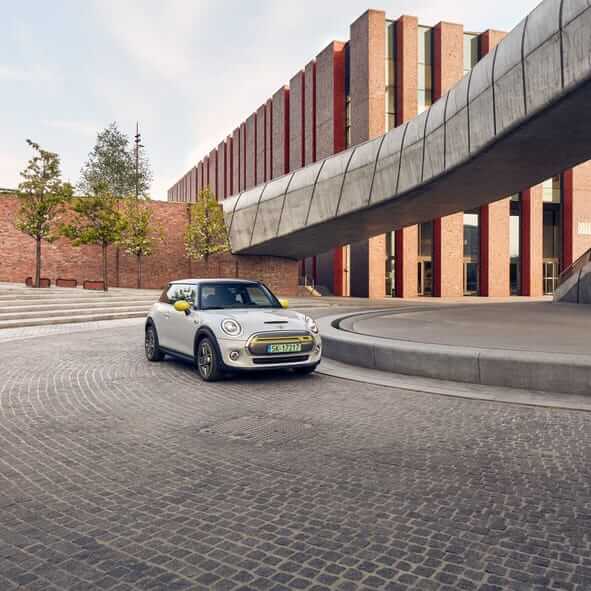 The Mini 3-Door: A Timeless Icon for Thrilling City Drives
