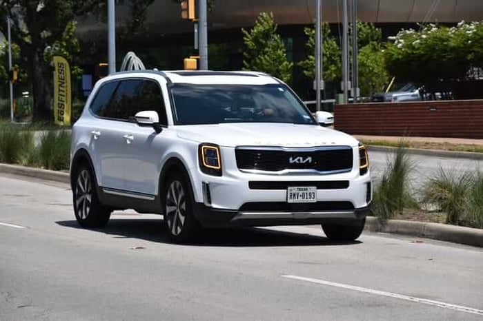 Family Fun on a Budget: Kia Telluride vs. Honda Odyssey