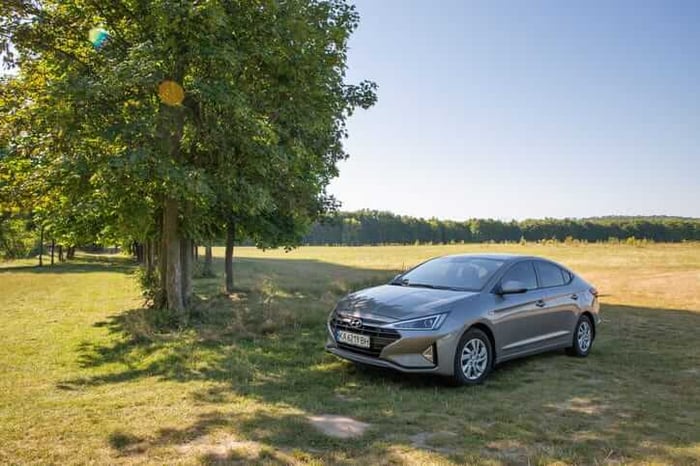 Budget-Friendly Bragging Rights: Hyundai Elantra vs. Kia Forte