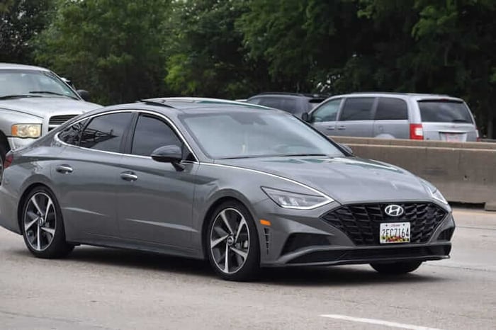 The Best Hybrid Cars for Iowa Drivers