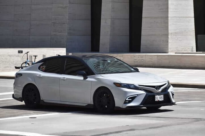 Navigating the Great Lakes: Best Sedans for Michigan Driving