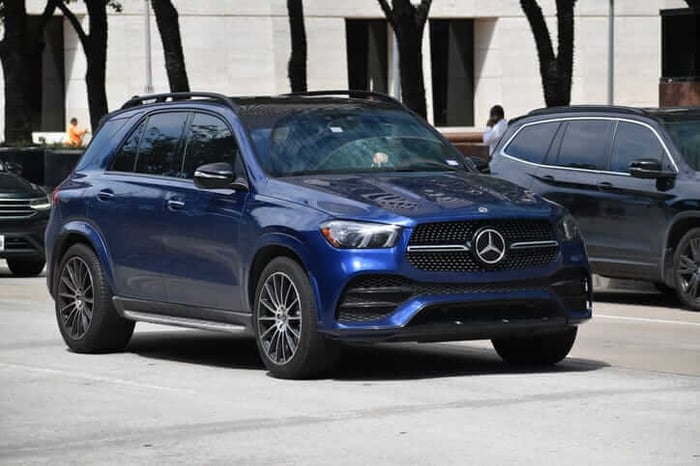 The 2024 Mercedes-Benz GLE350: Luxury Meets Performance in a Mid-Size SUV