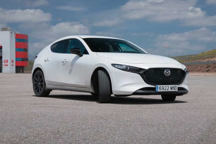 Holding Their Value: The Hatchbacks with the Best Resale Value in Illinois
