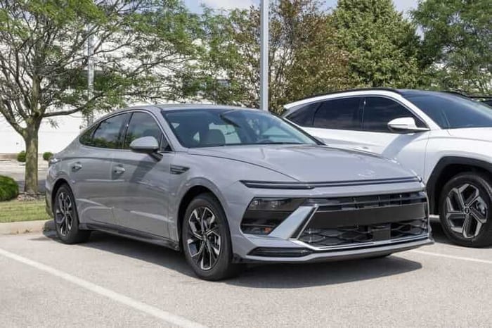 The Best Hybrid Cars for Florida's Sun-Kissed Roads