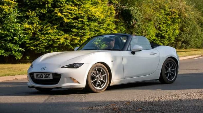 The Best Convertibles for Mountain Driving: A Guide