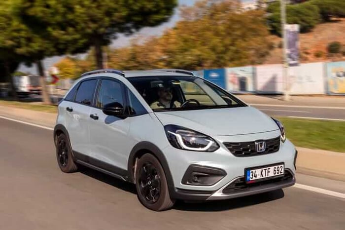 Island Cruise: Hawaii's Best Resale Hatchbacks