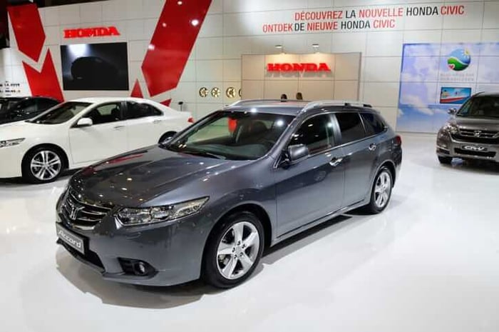 The Honda Accord Crosstour: A Blend of Sedan Comfort and SUV Versatility