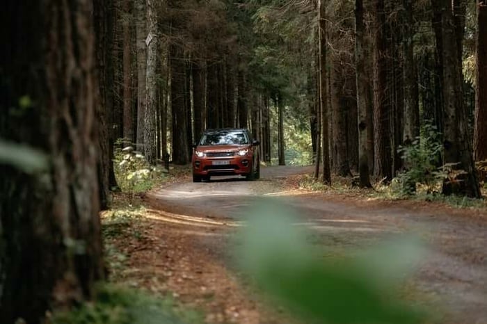 2025 Land Rover Discovery: Refinement, Not Revolution, for the Family Flagship
