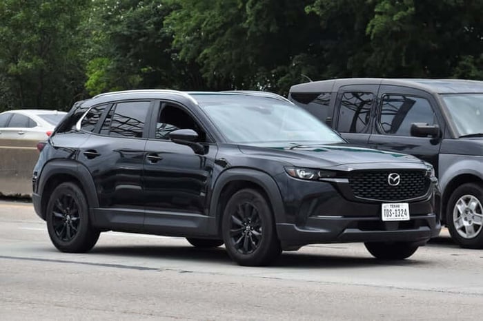 Which Crossover Cars Are Best for Riding the Waves in Hawaii in 2025?