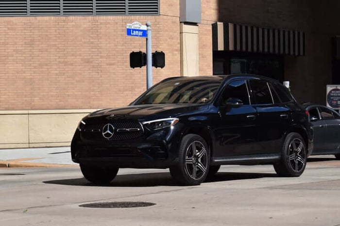 2025 Mercedes-AMG GLE: Refinement Meets Raw Power