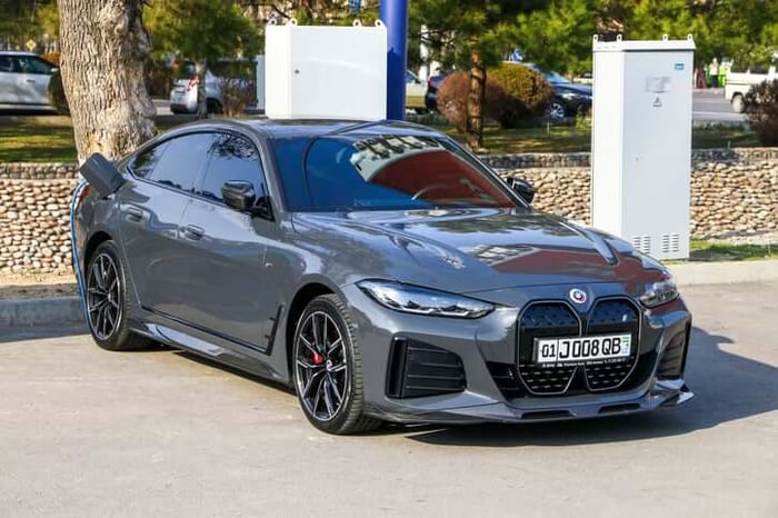 Is the BMW i4 the Ultimate Electric Driving Machine?
