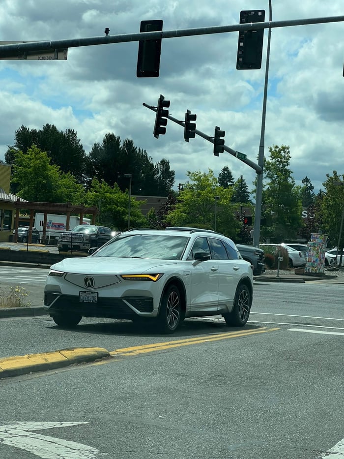 Is the 2026 Acura ZDX the Electric Performance SUV You’ve Been Waiting For?