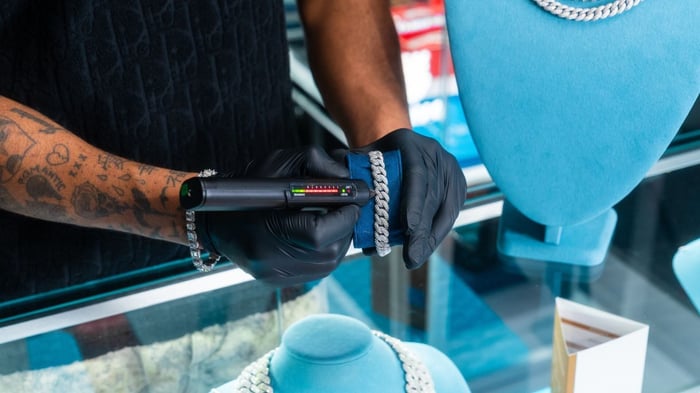 Lab Diamond vs. Moissanite Bracelets