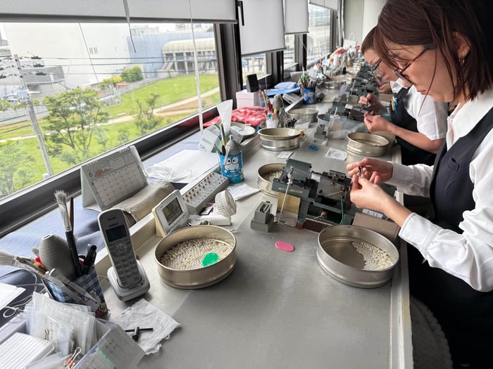 At the Otsuki Pearl Co. Ltd. in Kobe