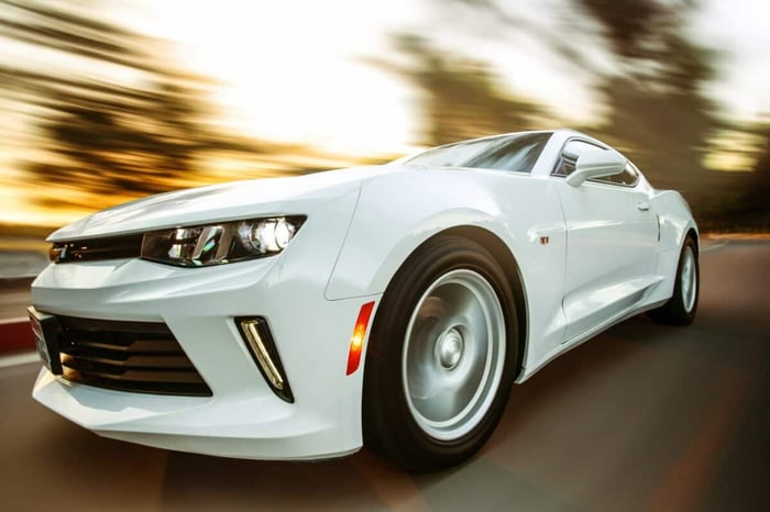 Fixing a Transmission: 6 Benefits of Hiring an Expert