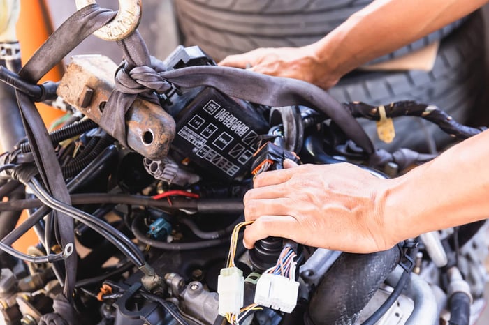 The Risks of Using a 4L60E Rebuild Kit Instead of a Professional Rebuild