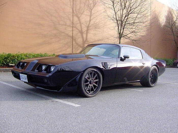 Steve’s 1981″Blackout” Firebird