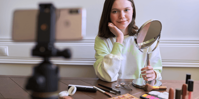 Best Non Toxic Makeup for Kids: What to Look For (and What to Skip)