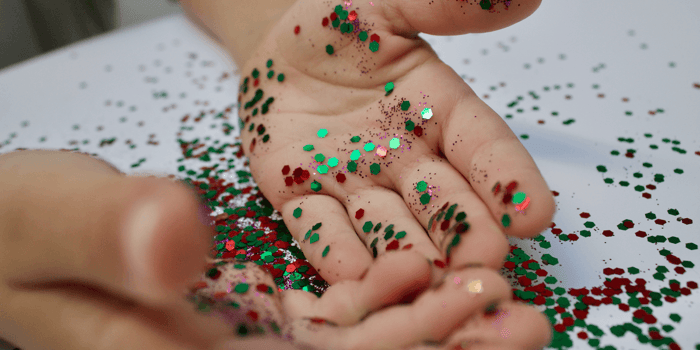 Biodegradable Hair Glitter: What Safer Sparkle Really Means (and How to Shop It)