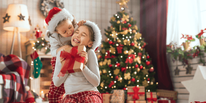 Christmas 2026 Gift Guide for 7-Year-Old Girls (Clean Beauty + Conscious Picks)