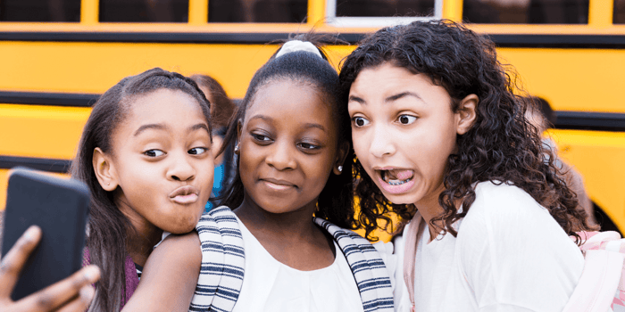 Clean Kids Makeup Brands: Ingredients, Labels, and Safer Play