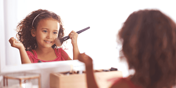 clean makeup for kids with safe non-toxic beauty play