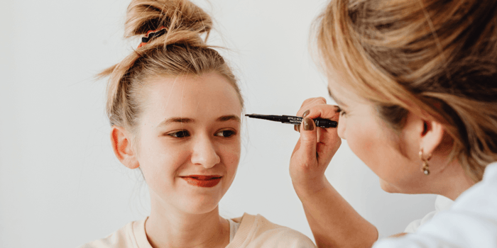 Clean Makeup for Teens: What to Know Before You Buy