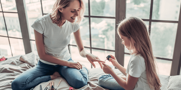 Guided Fun: How to Play a Makeup Game Safely with Your 5-Year-Old