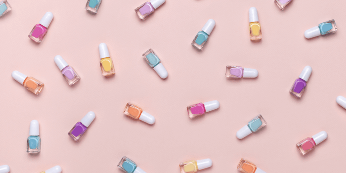 Is Klee Kids makeup safe? Explore Klee Kids ingredients and Klee Naturals reviews, answering moms’ top concerns about non-toxic, dye-free products