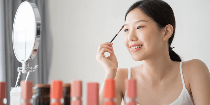 Kid Safe Makeup: Ingredients, Labels, and Safer Play (Parent-Ready Guide)
