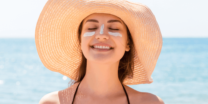 Kids face sunscreen guide explaining safer mineral sunscreen ingredients for children