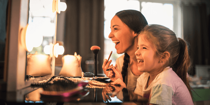 Makeup Starter Guide for Kids: Safe, Age-Appropriate Picks