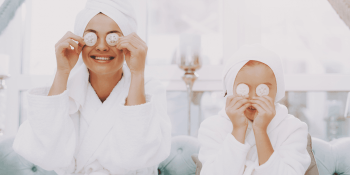 Natural makeup and skin care: ingredients, labels, and safer play for kids
