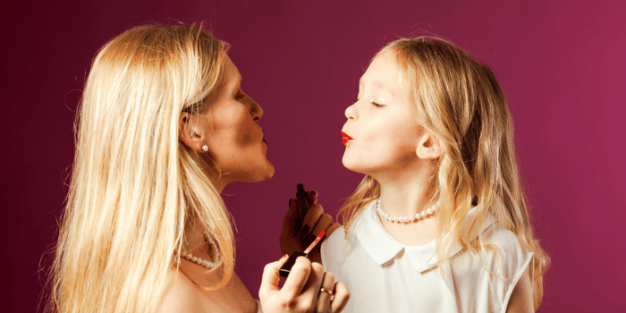 Non-Toxic Lip Gloss vs Mainstream Lip Gloss for Kids