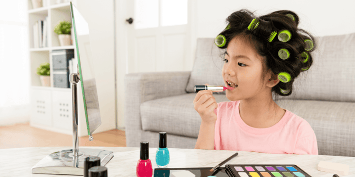 Non Toxic Makeup for Kids: What to Know Before You Buy