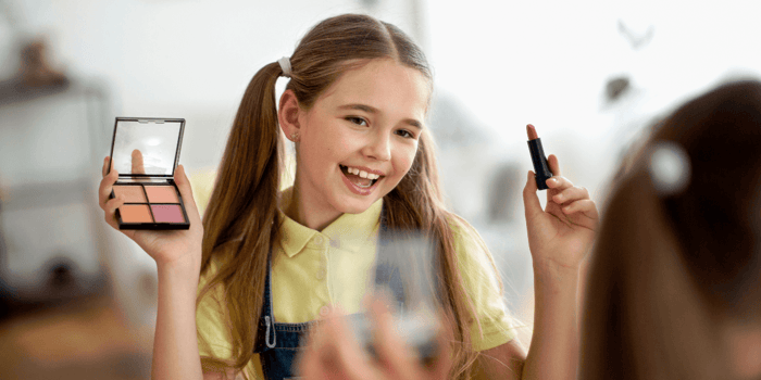 Organic kids makeup: ingredients, labels, and safer play