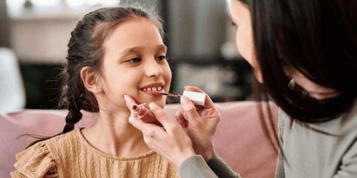 Paraben Free Lip Gloss for Kids: What Parents Should Check