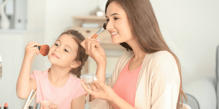 Safe Kids Makeup: Ingredients, Labels, and Safer Play