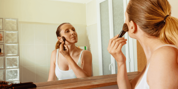 Safe Makeup to Use During Pregnancy: Ingredients, Labels, and Safer Play