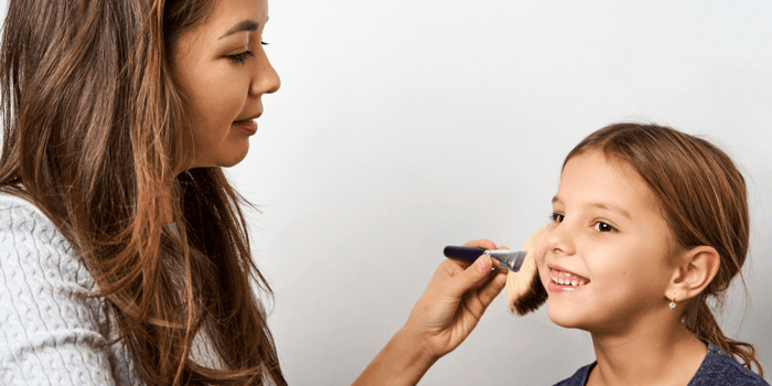 What Makeup Should Kids Wear? A Parent Guide to Age-Appropriate, Cleaner Beauty Play