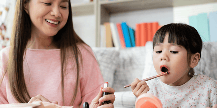 Why Parents Switch to Non-Toxic Makeup for Kids (and What They Choose Instead)